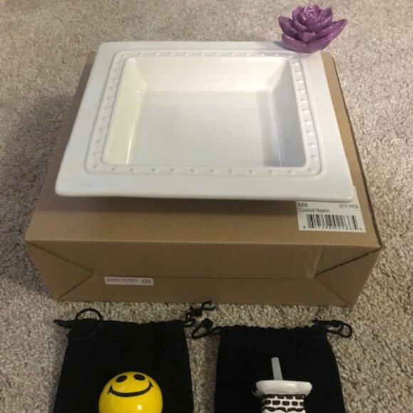 NIB NORA FLEMING Pearl Dot  8.5" SQUARE DISH / COCKTAIL NAPKIN HOLDER + 3ACCENTS - Picture 1 of 6